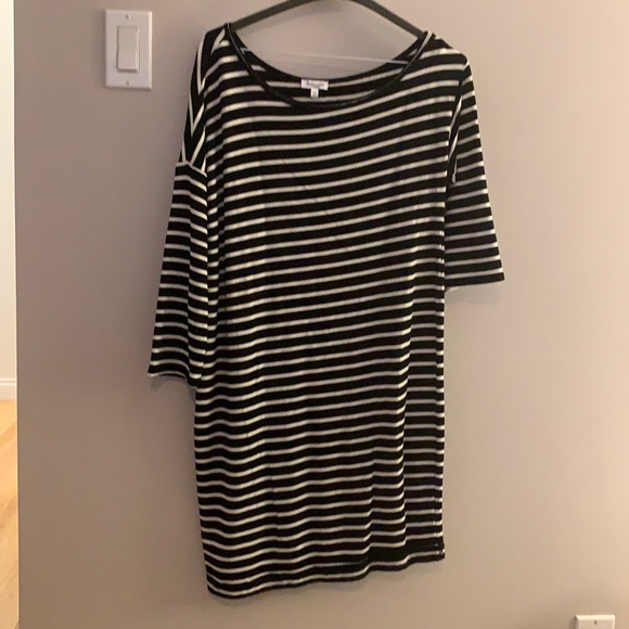 Black and white dress - Picture 1 of 1